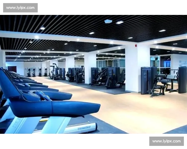 以体育场地为核心打造多功能运动空间提升全民健身体验与健康水平